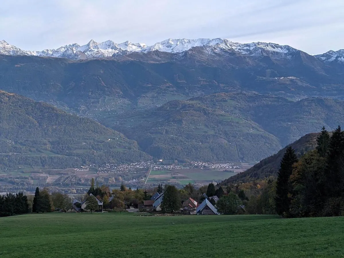 Appartement De Plain-Pied En Montagne Avec Vue Merveilleuse Sur Le Massif De Belledonne Saint Bernard du Touvet 0*,  France