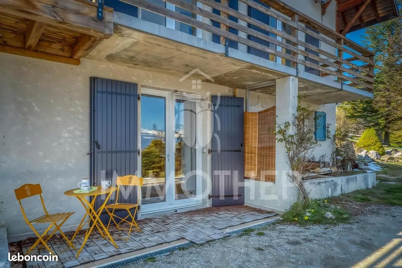 Appartement De Plain-Pied En Montagne Avec Vue Merveilleuse Sur Le Massif De Belledonne Saint Bernard du Touvet France