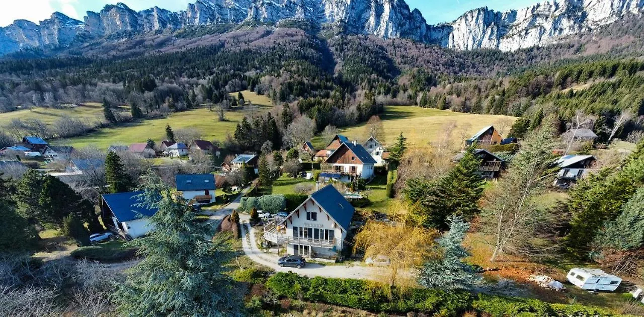 Appartement De Plain-Pied En Montagne Avec Vue Merveilleuse Sur Le Massif De Belledonne Saint Bernard du Touvet