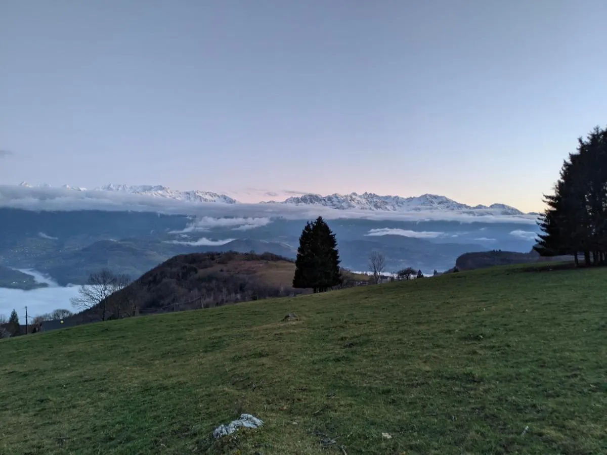 Appartement De Plain-Pied En Montagne Avec Vue Merveilleuse Sur Le Massif De Belledonne Saint Bernard du Touvet France